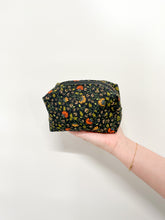 Load image into Gallery viewer, Black Garden Accessory Pouch
